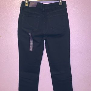 NWT NYDJ Black Straight Leg Jeans